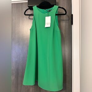 Adorable new ZARA romper, bright green, size M